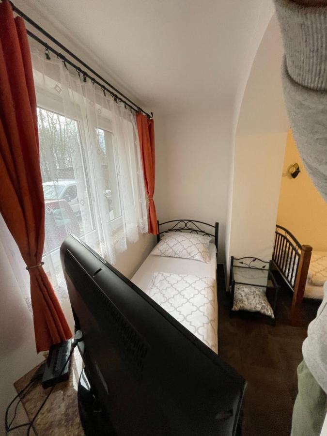 Chata Korenny Vrch Pezinska Baba Pezinok Exterior foto