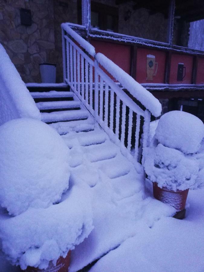Chata Korenny Vrch Pezinska Baba Pezinok Exterior foto